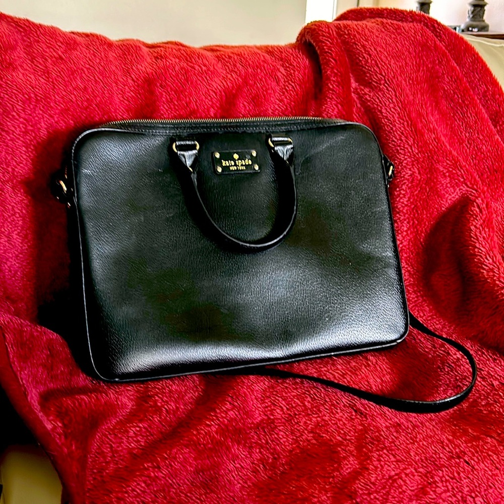 Kate spade Laptop bag black leather exterior. Hot pink interior